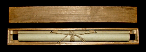 In Kakejiku Wooden Box