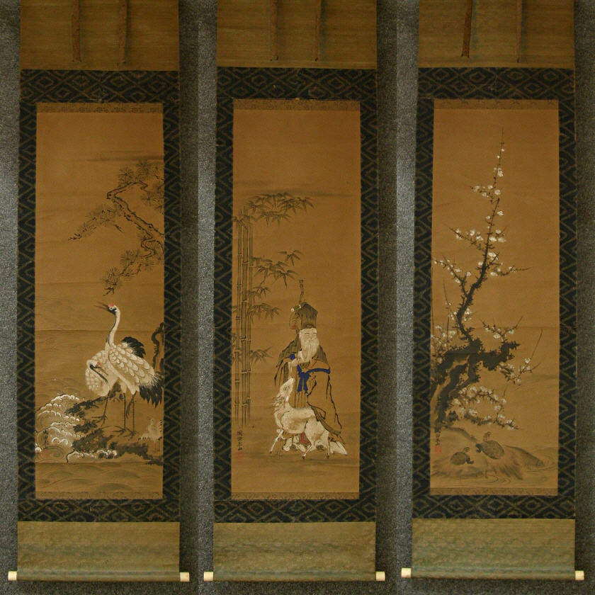 [ Jurojin God, Tsuru, Turtles, Matsu, Bamboo & Ume Flowers ] 3-Scroll Set