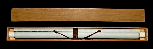 In Kakemono Wooden Box