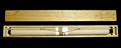 In Kakemono Special Wooden Box