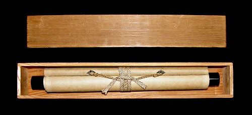 In Kakejiku Wooden Box