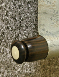 Kakemono Roller Shaft made of Wood and Ivory