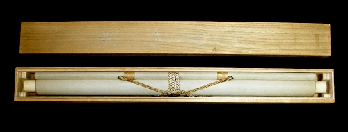 In Kakemono Wooden Box